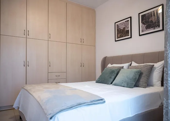 Pnoé Luminous Nauplia